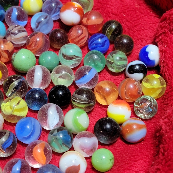 Vintage Colorful Glass Marbles Collection Of Approx 145 With Circus Tin! - Picture 5 of 8